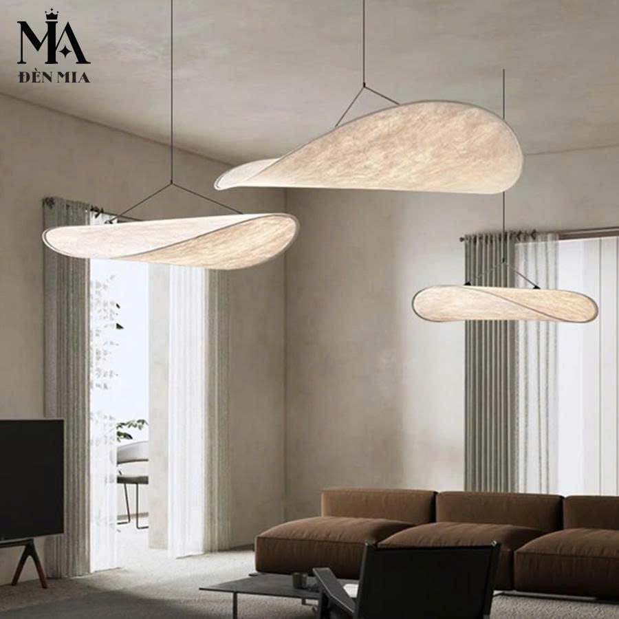 Tense Pendant Light